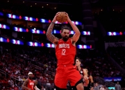 开云体育官网入口-火箭队遭遇失利，球员面临调整压力