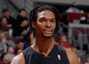 开云体育官网-猛龙队取得历史连胜，德罗赞进攻高效