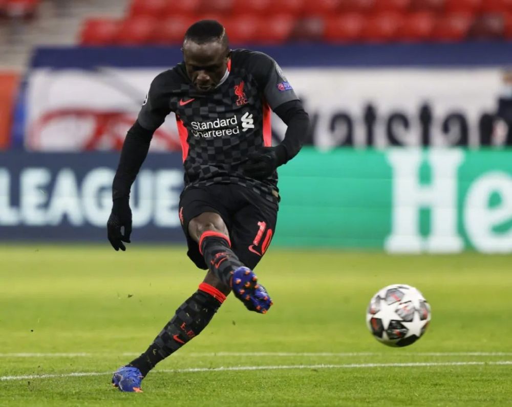 关于RB莱比锡客场失利，遭遇两连败状态堪忧的信息