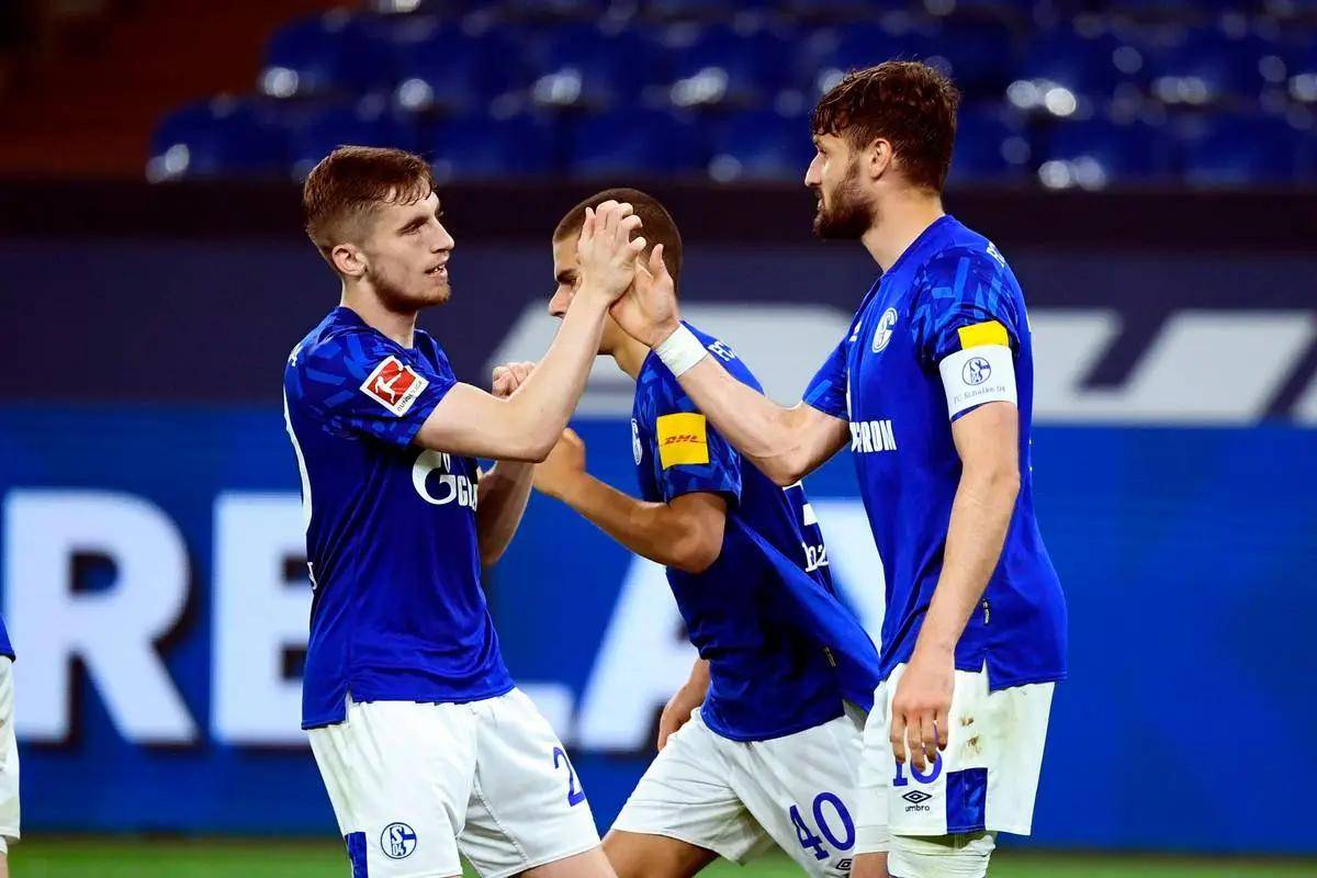 斯洛伐克队在对阵爱尔兰队的比赛中获胜 斯洛伐克队在对阵爱尔兰队的比赛中获胜