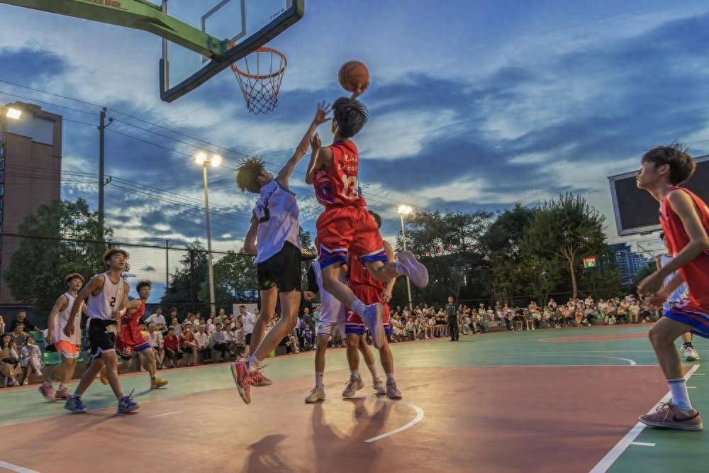 关于最新篮球比赛调动观众情绪,吸引投注及欢乐的信息 关于最新篮球比赛调动观众情绪,吸引投注及欢乐的信息