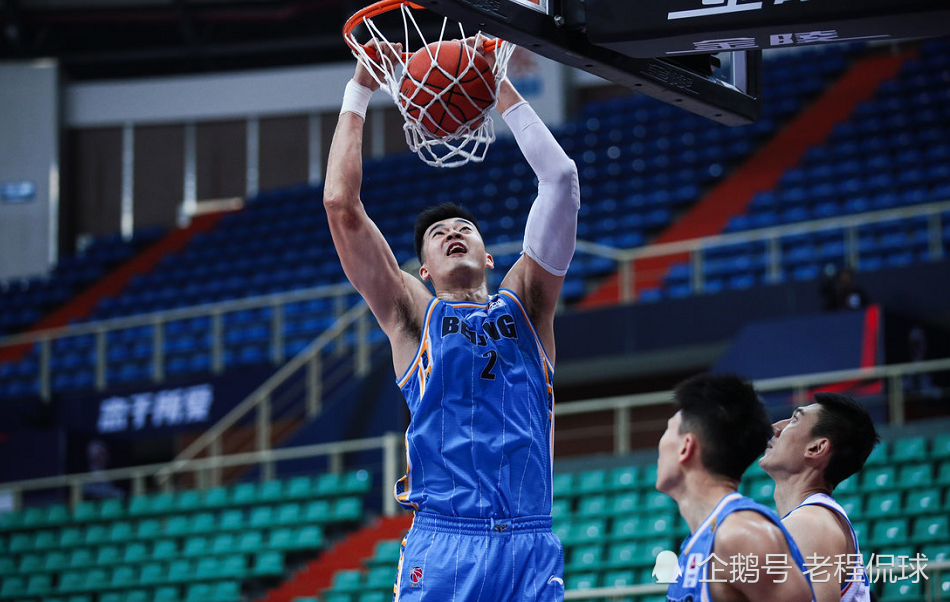 美国队遭遇苦战，险胜晋级半决赛的简单介绍