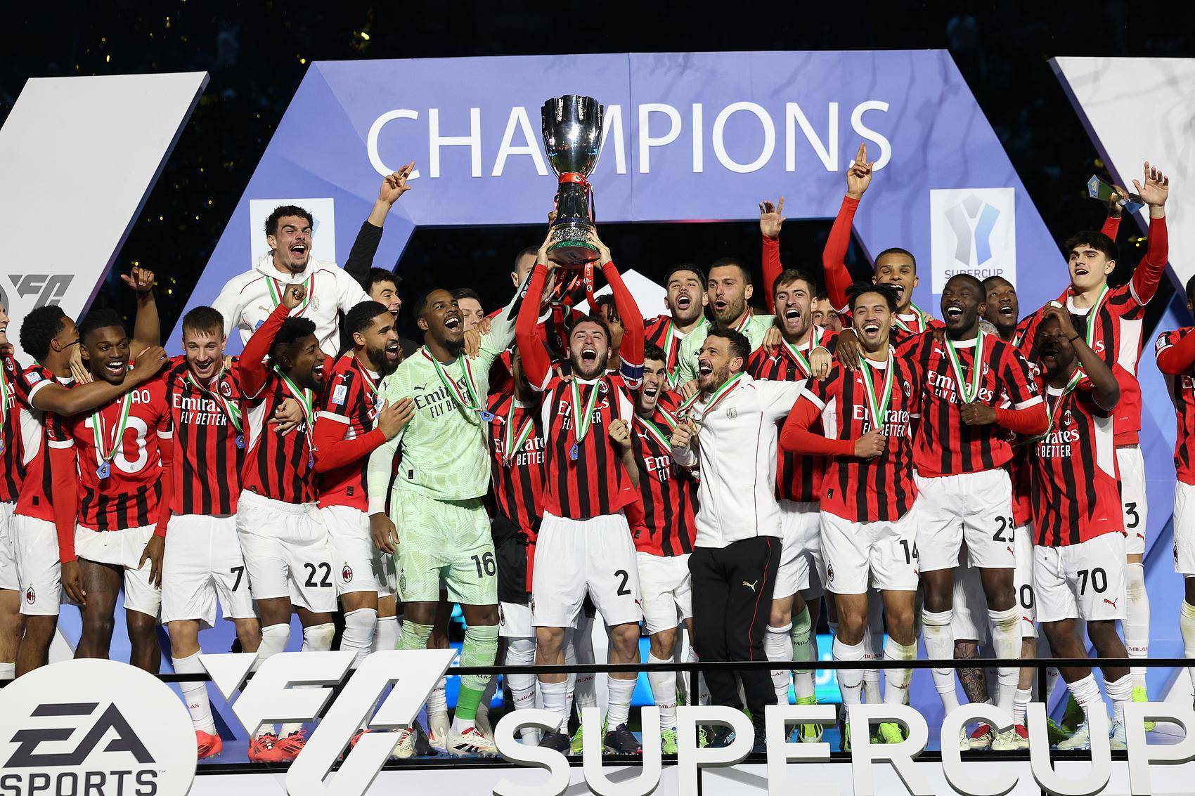 意甲:AC米兰展现出色状态,迎战热刺的简单介绍 意甲:AC米兰展现出色状态,迎战热刺的简单介绍