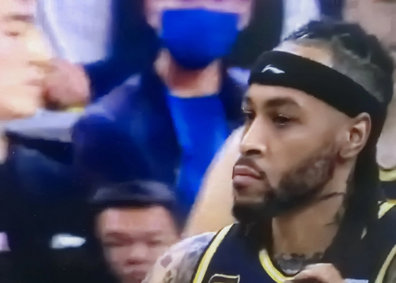 上海队主力受伤痛苦，客场不敌对手