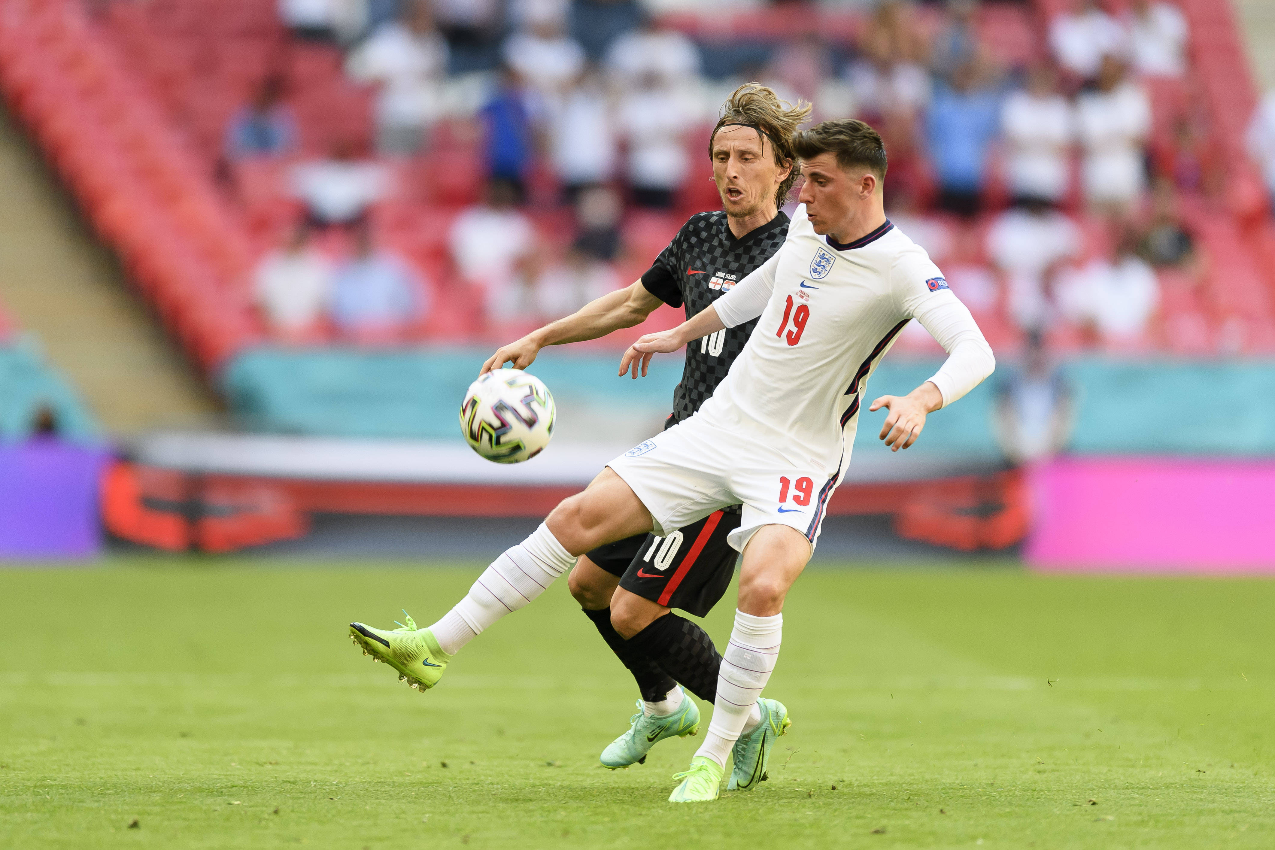 英格兰战胜斯洛伐克,晋级之路稳稳在握 英格兰战胜斯洛伐克,晋级之路稳稳在握