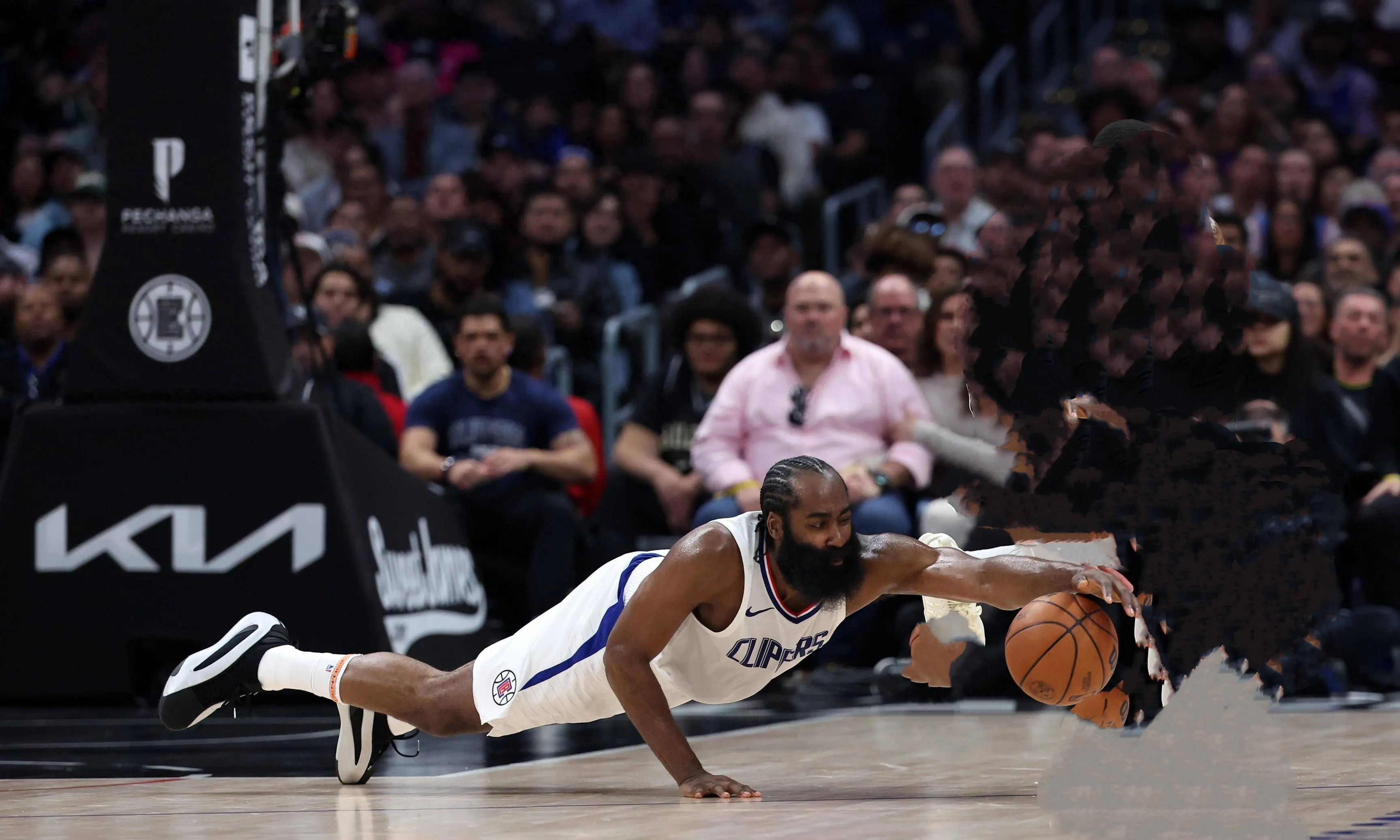 快船战胜对手，东部排名稳居第二